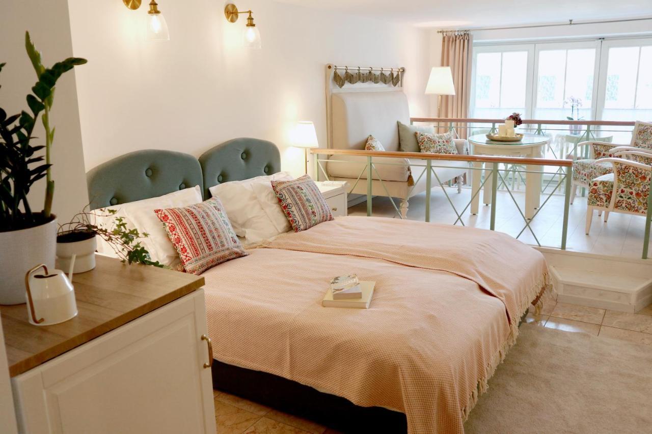 Marvelosa Apartment - Central By The Chain Bridge Budapest Luaran gambar