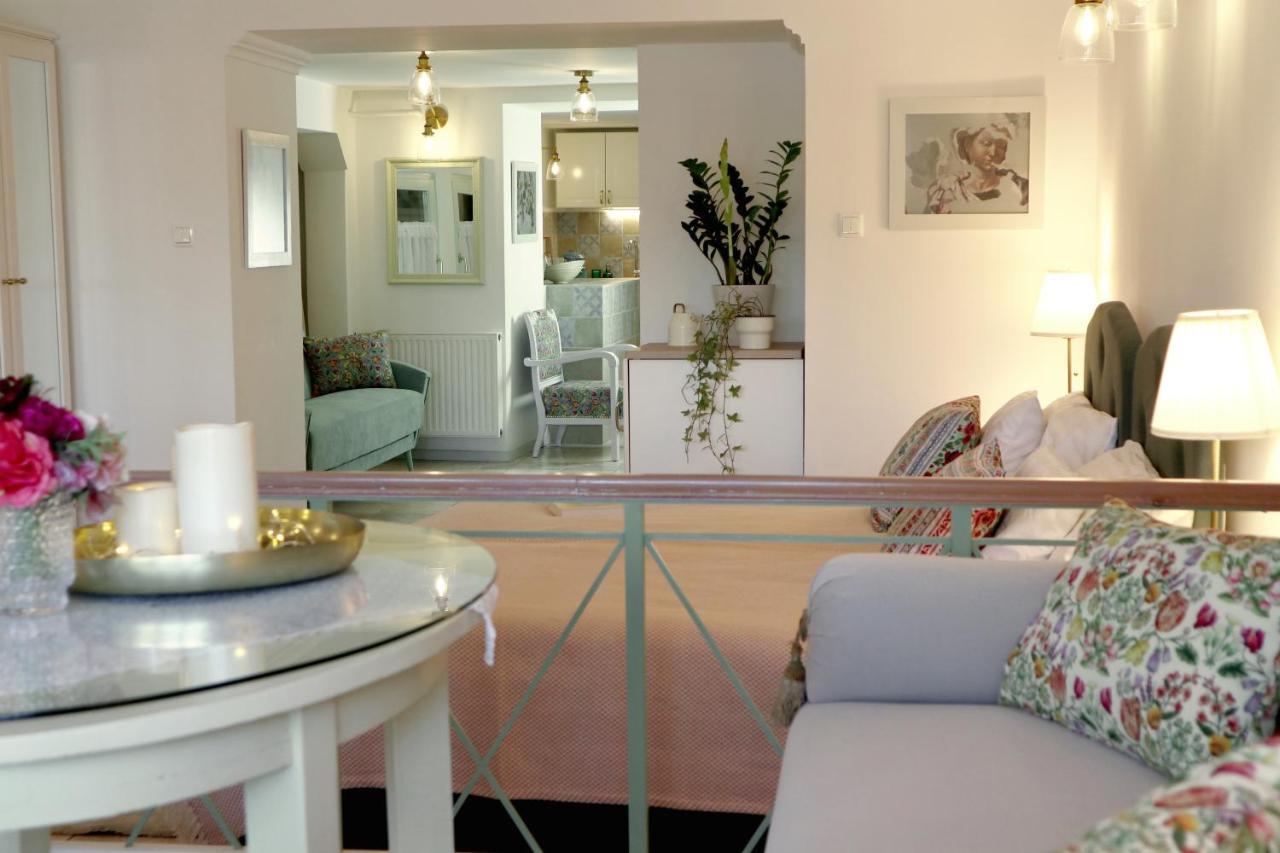 Marvelosa Apartment - Central By The Chain Bridge Budapest Luaran gambar