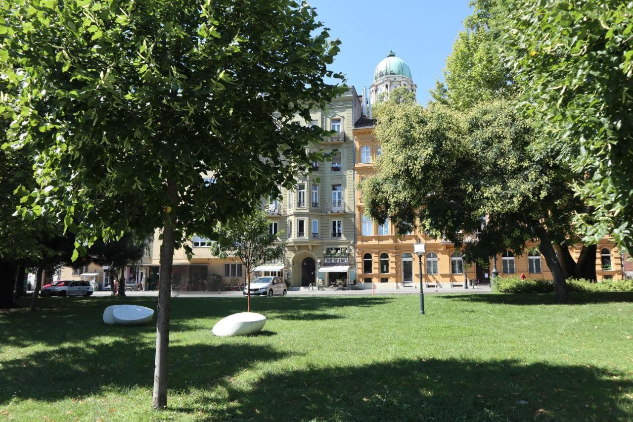 Marvelosa Apartment - Central By The Chain Bridge Budapest Luaran gambar