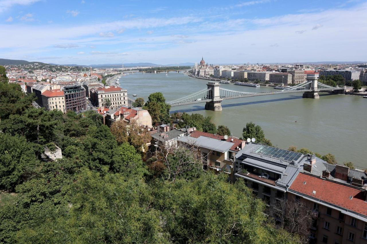Marvelosa Apartment - Central By The Chain Bridge Budapest Luaran gambar